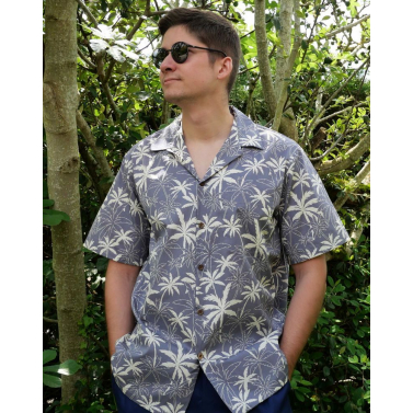 Des palmiers pour cette Aloha Shirt