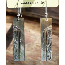 Boucles d'oreilles nacre de Tahiti Baguette N1