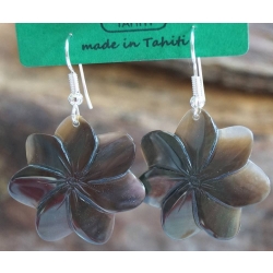 Boucles d'oreilles nacre de Tahiti (petite fleur) N°7