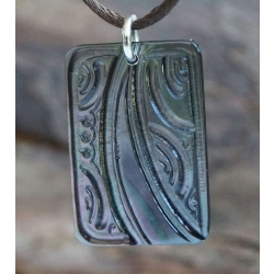 Pendentif Plaque tahitienne N7