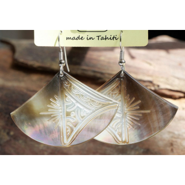 Boucle d'oreille nacre de Tahiti
