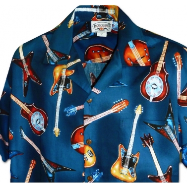 toute la musique sur une chemise hawaienne