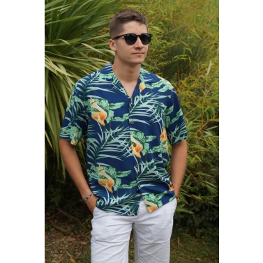 Une authentique chemise hawaienne mais une authentique
