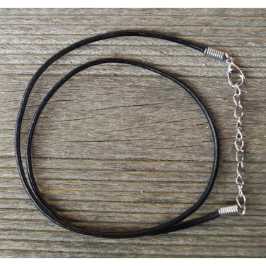 collier en verre fil�