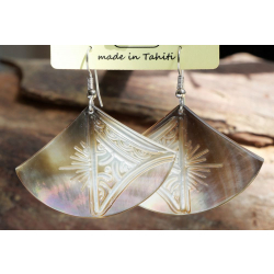 Boucles d'oreilles nacre de Tahiti Eventail N5