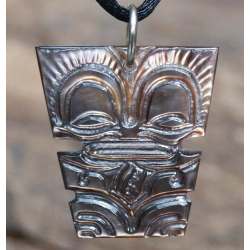 Pendentif Tiki nacre PM N 1